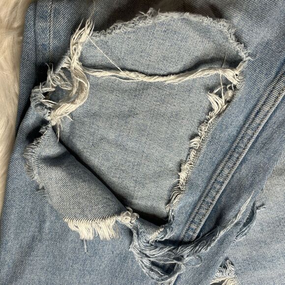 Zara High Rise Distressed Mom Straight Leg Jeans Light Wash Size 4 - Picture 8 of 8